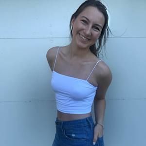 Meet your Posher, Dani